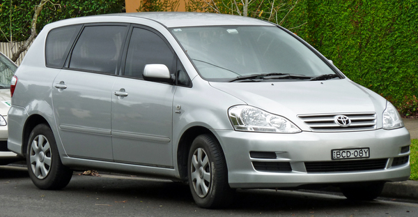 TOYOTA VERSO-S 100 VVT-I DYNAMIC Essence